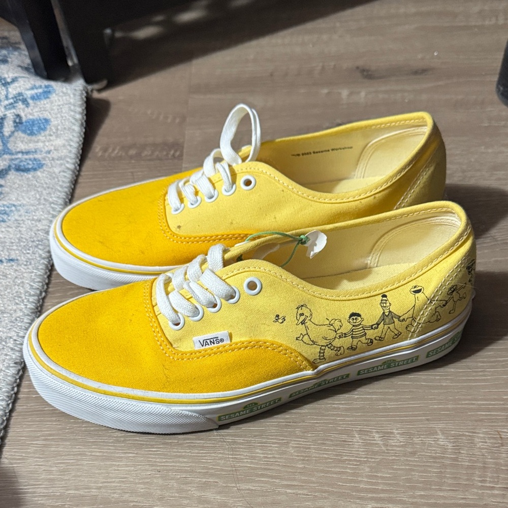 Vans Women’s Yellow Graphic Sneakers